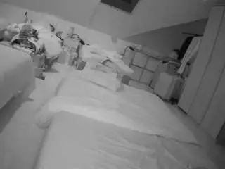 Camsoda Free Porn Cam of voyeurcam-julmodels-bed-1