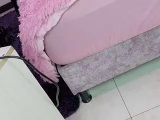 Camsoda Nude Webcam of alanaroseex