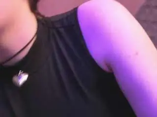 Camsoda Sex Chat of emili-hols