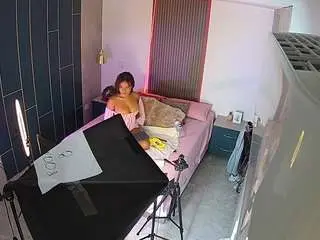 Camsoda Nude Webcam of voyeurcam-casa-salsa-bedroom-8