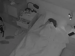 Camsoda Sex Cam of voyeurcam-julmodels-bed-7