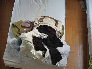 Camsoda Adult Webcams of voyeurcam-julmodels-bed-7