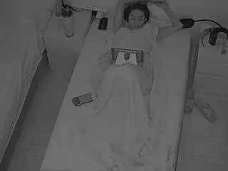 Camsoda Adult Webcam of voyeurcam-julmodels-bed-7