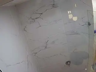 Camsoda Nude Webcam of voyeurcam-casa-salsa-bathroom-10