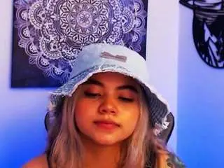 Camsoda Watch Live Sex Cams of scarletthudsson