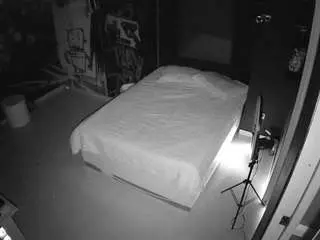 Camsoda Sex Cam of voyeurcam-casa-salsa-disturbed