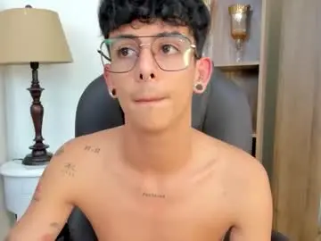 Chaturbate Nude Webcam of andyxibrat