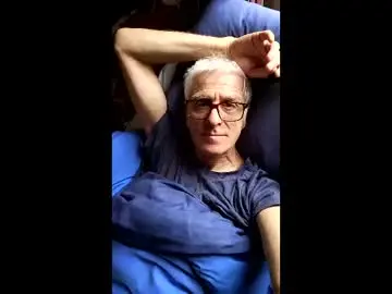 Chaturbate Live Sex Cam of andrew160258