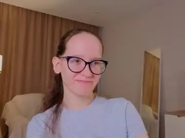 Chaturbate Watch Live Sex Cams of lynettebails