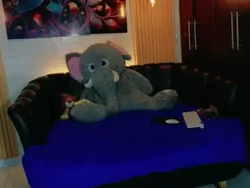 Chaturbate Adult Video Chat of thamara_roberts