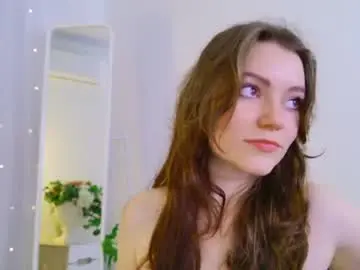 Chaturbate Live Sex Cam of holly_kittenss