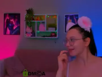Chaturbate Best live sex cam show of nymiraaa