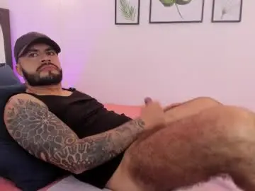 Chaturbate Live Sex Cam of oliver_39