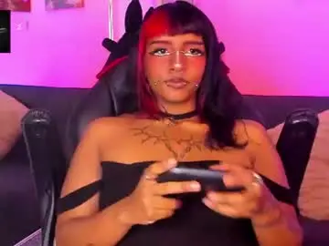 Chaturbate Nude Webcam of morticia_420