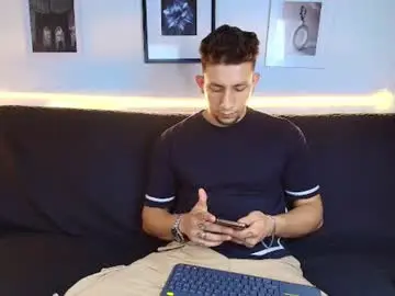 Chaturbate Live Sex of maykol_victoria