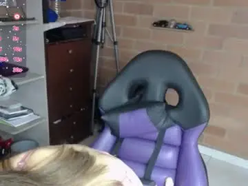 Chaturbate Live Porn of cristin_doll