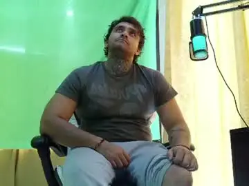 Chaturbate Watch Live Sex Cams of aronmiller404