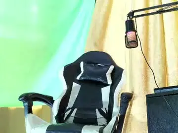 Chaturbate Live Porn of aronmiller404