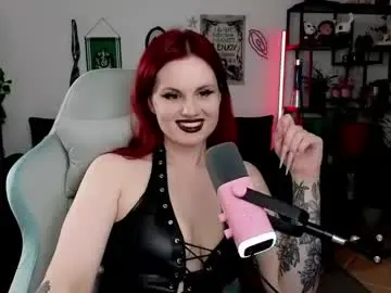 Chaturbate Nude Webcam of dellacrush_