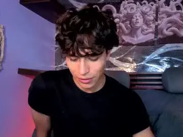 Chaturbate Live Sex Cam of michaell_peters