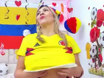 Chaturbate Live Sex Cam of celeste_lincon