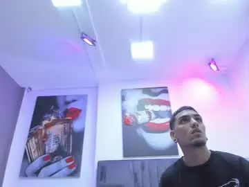 Chaturbate Free Live Porn of dennis_kinsey