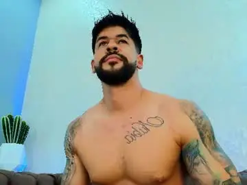 Chaturbate Live Porn of petesevans_1