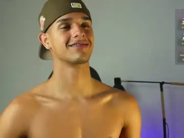Chaturbate Watch Live Sex Cams of busterspinter