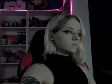 Chaturbate Live Sex Cam of holy_mistresss