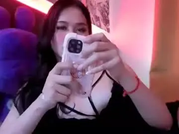Chaturbate Live Sex Cam of tsnathaliasilvana