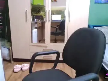 Chaturbate Live Sex Cam of your_honeyy