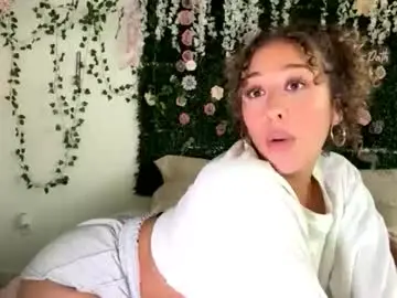 Chaturbate Free Porn Cam of lyracovee