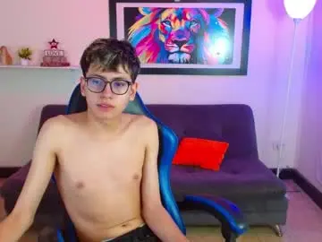 Chaturbate Best live sex cam show of alexcum_18