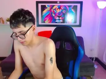 Chaturbate Best live sex cam show of alexcum_18