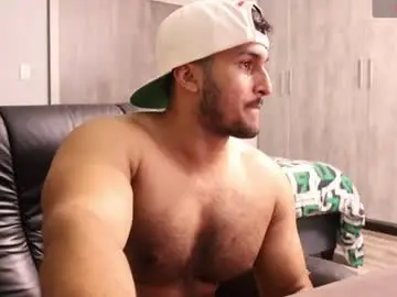 Chaturbate Live Porn of fatherfly001