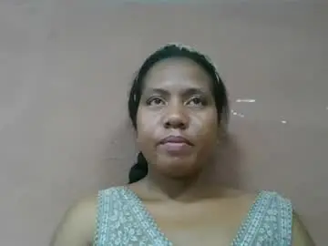 Chaturbate Free Porn Cam of tharcialy
