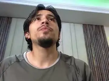 Chaturbate Watch Live Sex Cams of latinshort