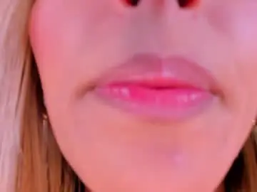Chaturbate Watch Live Sex Cams of melissamoore_