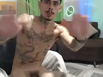 Chaturbate Live Porn of alpha_zom