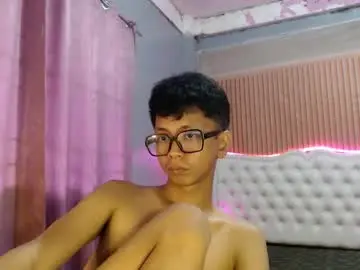 Chaturbate Free Porn Cam of nerdy_nate