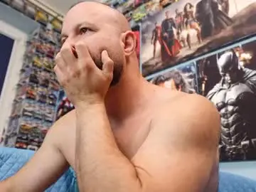 Chaturbate Free Porn Cam of muscular_bear
