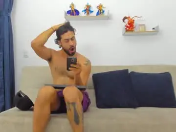 Chaturbate Adult Webcam of straight__friends