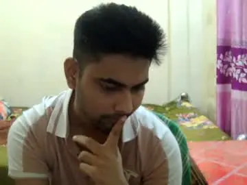 Chaturbate Live Sex Cam of birbikrom104
