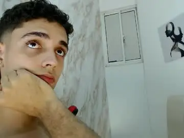 Chaturbate Live Sex Cam of nathan_shimmer