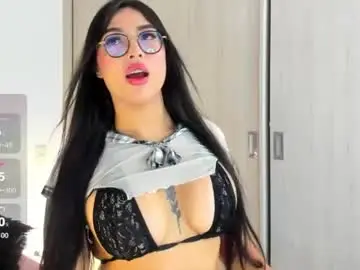 Chaturbate Free Porn Cam of hollyprincess_2