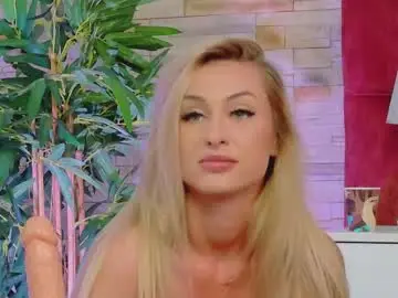 Chaturbate Adult Video Chat of helenceccile