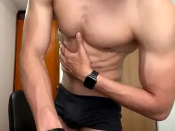 Chaturbate Watch Live Sex Cams of enzo_savage