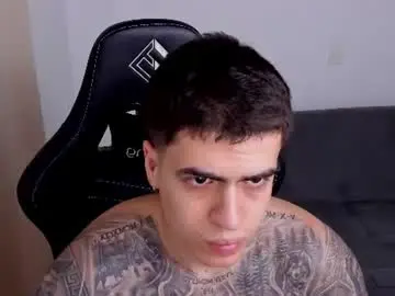 Chaturbate Live Sex Cam of mathew_wolf4