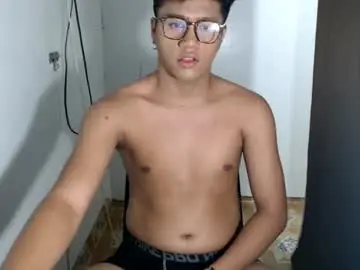 Chaturbate Adult Video Chat of naughtyhot_star19