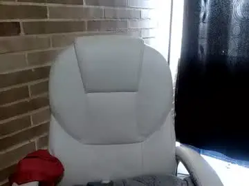 Chaturbate Live Sex Cam of helenacyruss666
